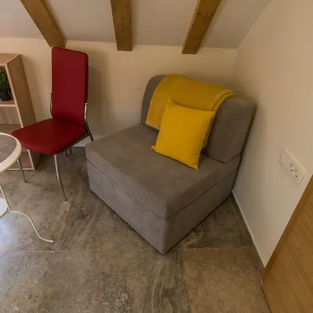 Jr Luxury Guesthouse2 4*
