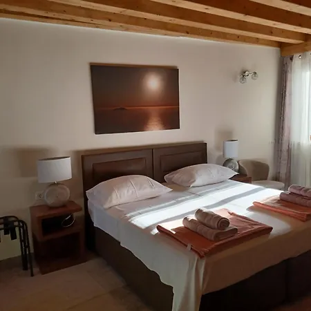Jr Luxury Guesthouse2 Gæstehus 4*