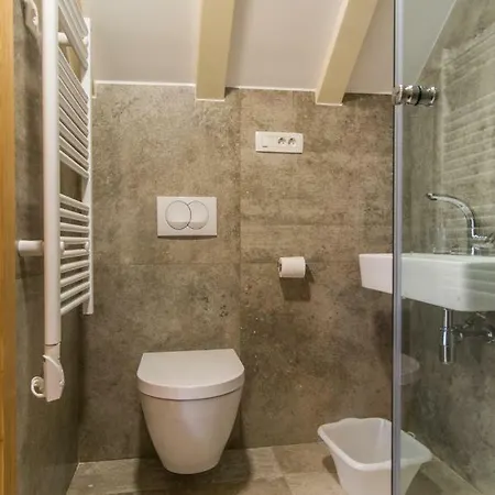 Jr Luxury Guesthouse2 4* Split