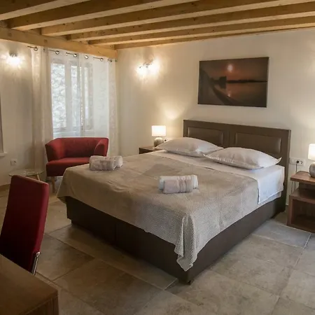 Affittacamere Jr Luxury Guesthouse2 4*