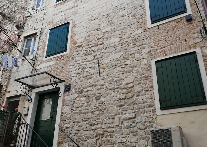 Penzion Jr Luxury Guesthouse2 4*